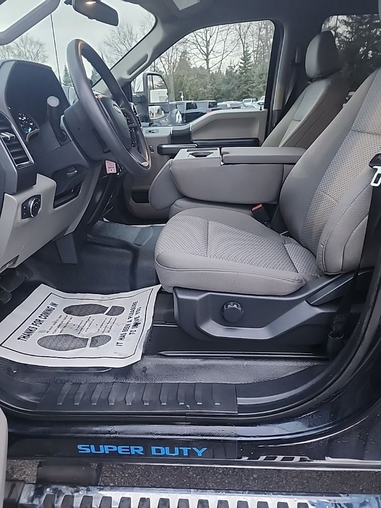 2022 Ford F-350SD XLT