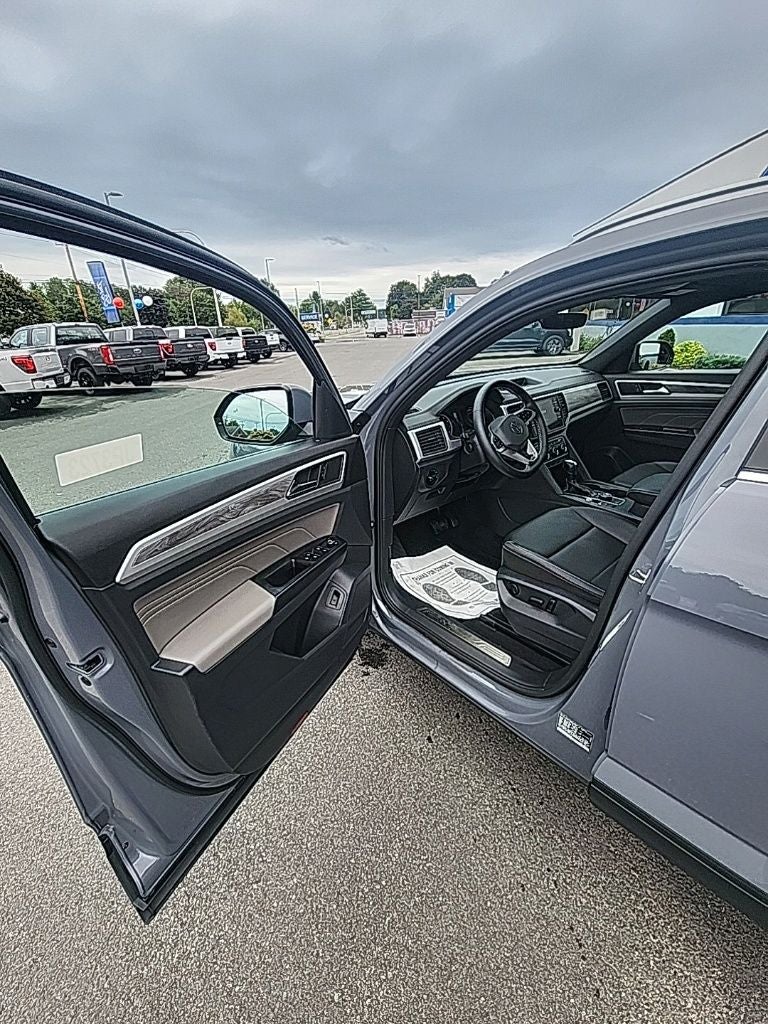 2021 Volkswagen Atlas Cross Sport 2.0T SE w/Technology