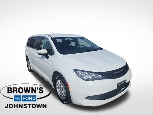 2022 Chrysler Voyager LX