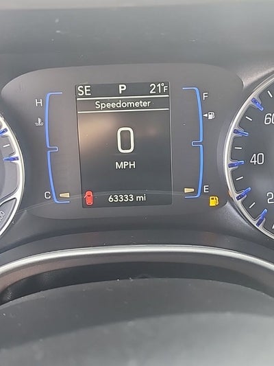 2022 Chrysler Voyager LX