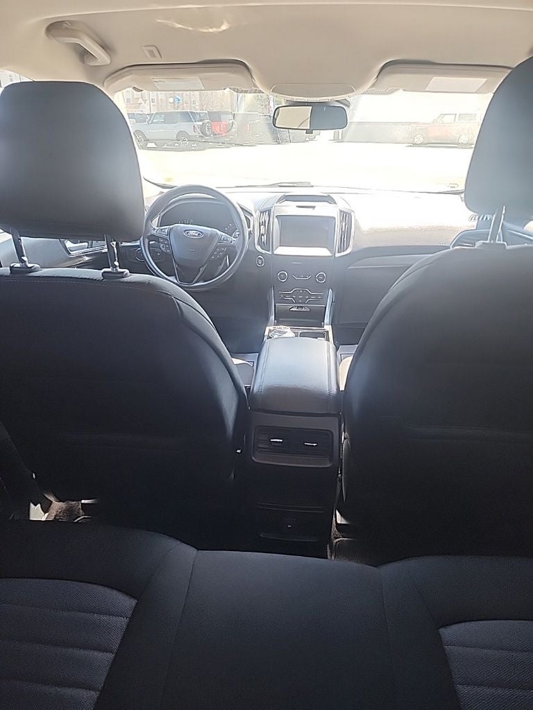 2020 Ford Edge SE