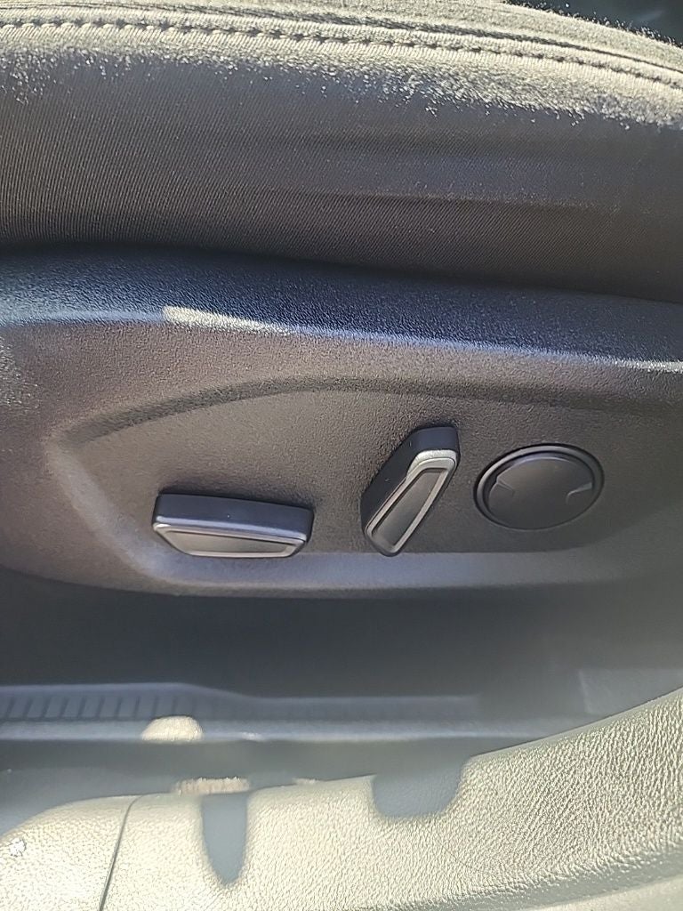 2020 Ford Edge SE