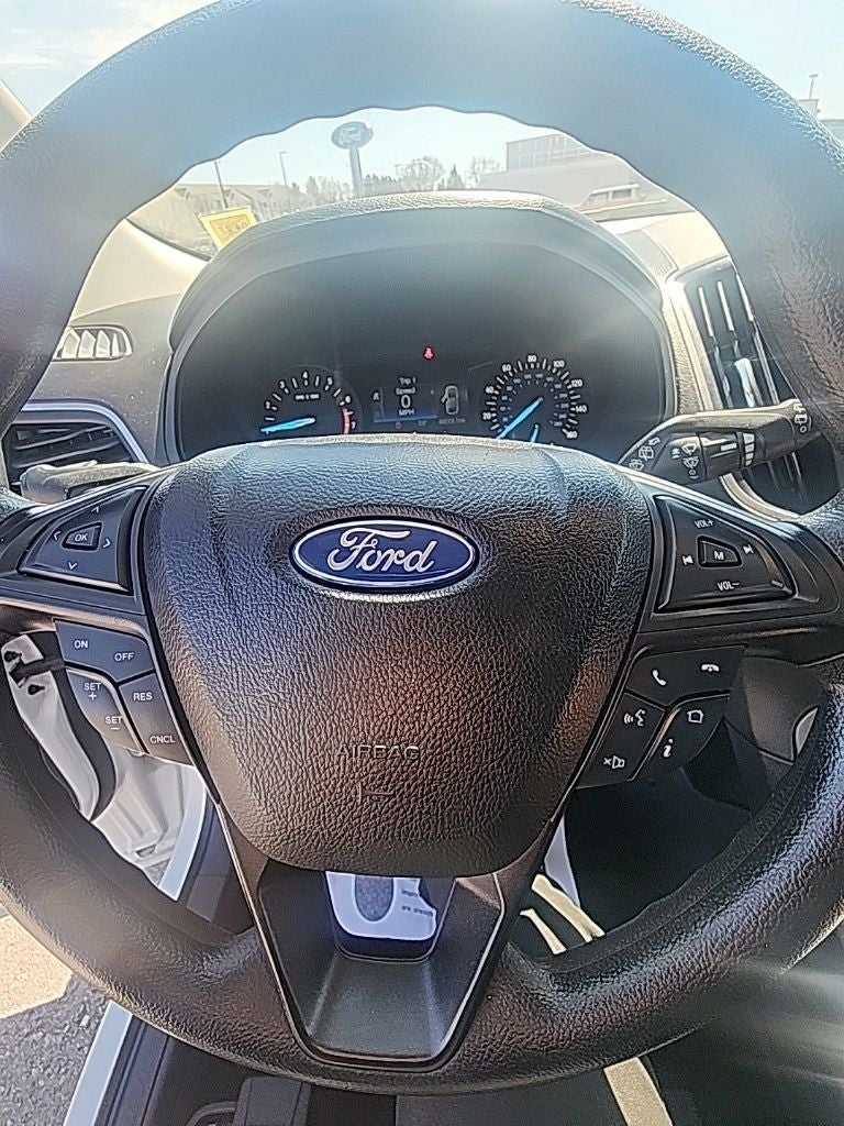 2020 Ford Edge SE
