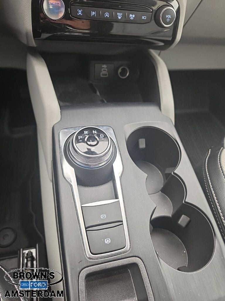 2025 Ford Escape Platinum