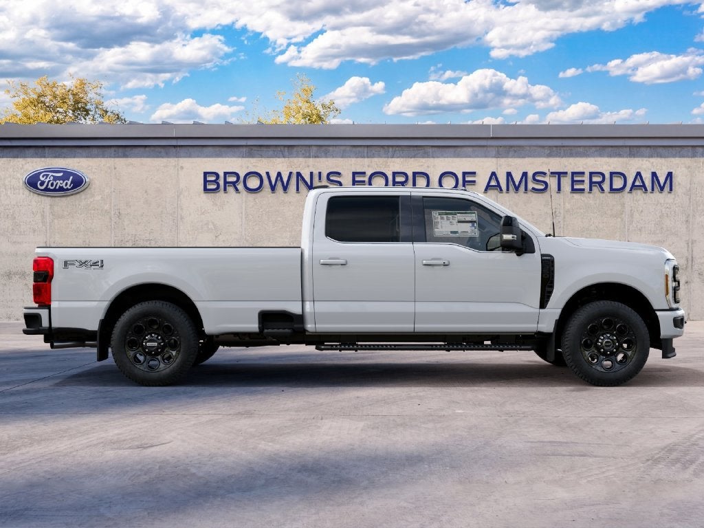 2027 Ford F-350SD Lariat