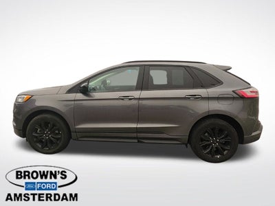 2022 Ford Edge SE