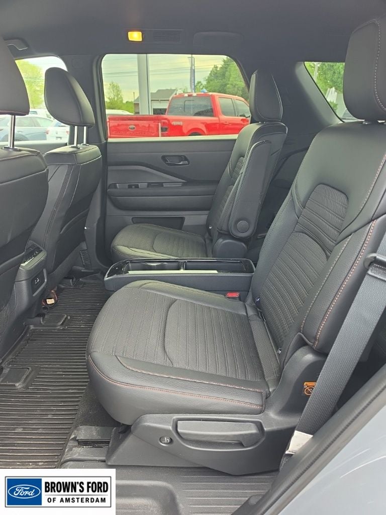 2025 Nissan Pathfinder Rock Creek
