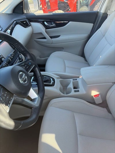 2022 Nissan Rogue Sport SL